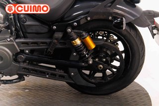 YAMAHA XV 950