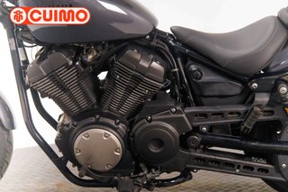 YAMAHA XV 950