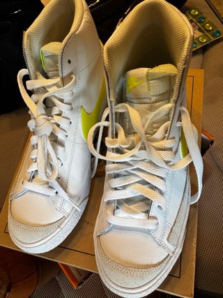 Nike Blazer Mid 77 Blancas y Amarillas