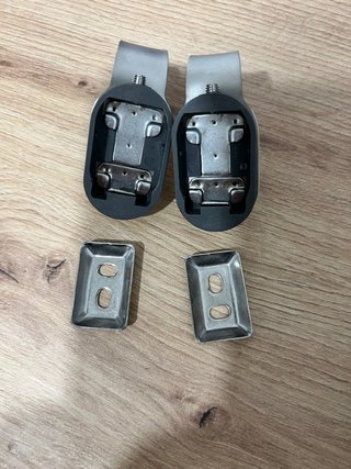 2 Colgadores metálicos Ikea