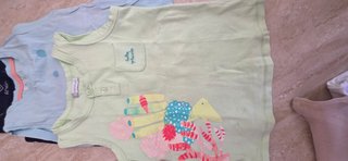 Lote 5 camisetas de algodón niño sin mangas  2-3 a