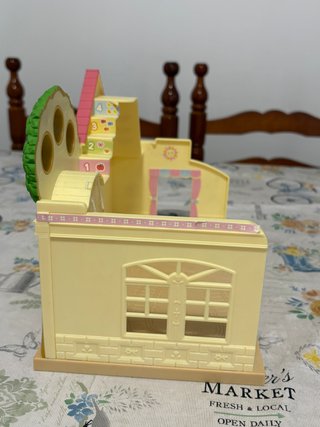 Casa Guardería Juguete con Columpio