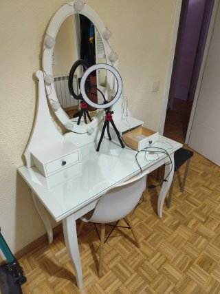 Tocador con espejo + luces LED + Silla