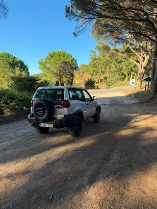 Nissan Terrano II 2003