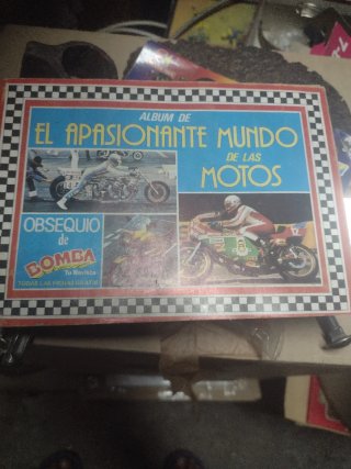 Álbum de cromos El Apasionante Mundo de las Motos.