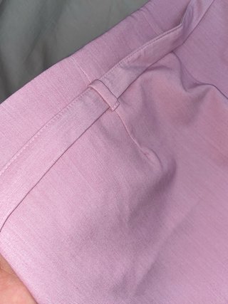 Falda pantalón rosa con cinturón