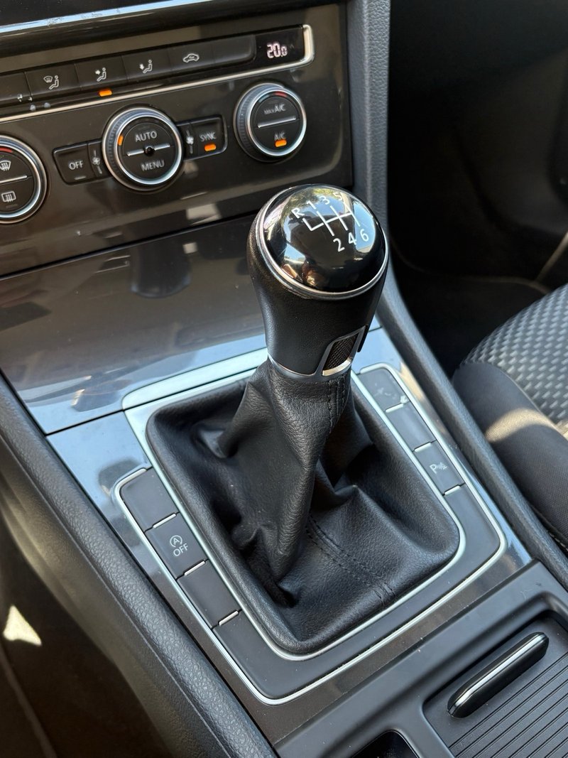 Volkswagen Golf 2019, foto 22