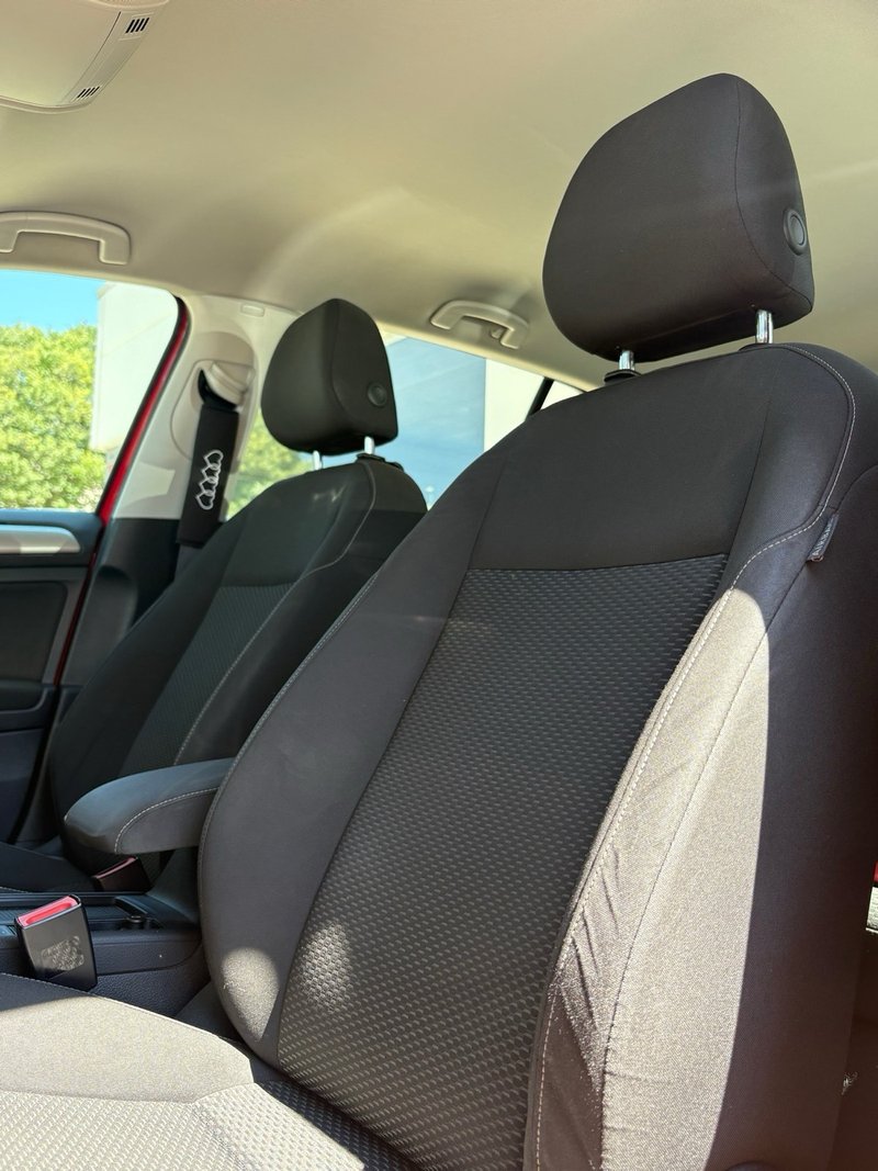 Volkswagen Golf 2019, foto 19