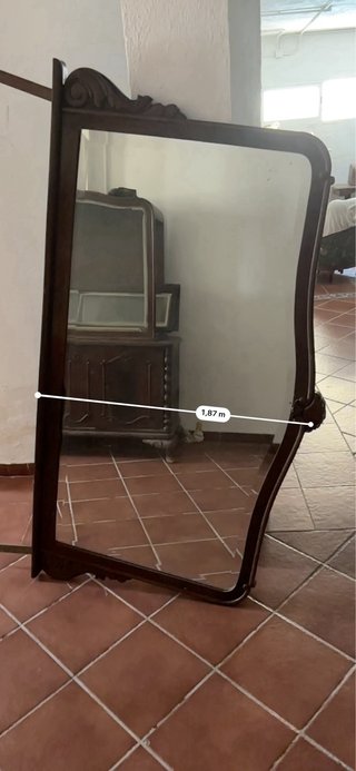 Espejo antiguo de madera y cristal