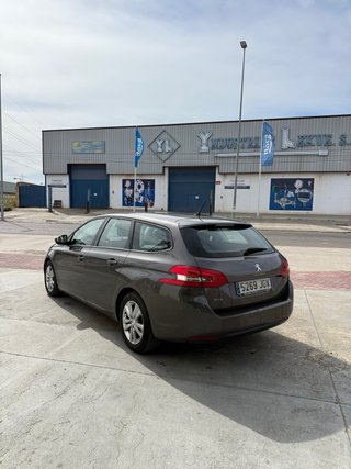 Peugeot 308 2016