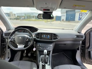 Peugeot 308 2016