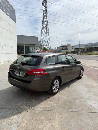 Peugeot 308 2016