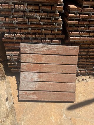 Baldosas de madera para jardín 30x30