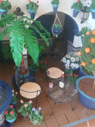 Patio Andaluz Miniatura dettagliato