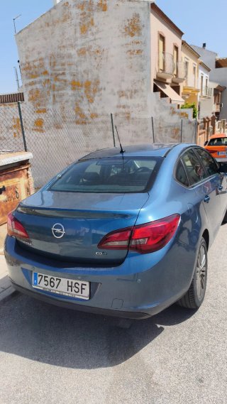 Opel Astra 2013