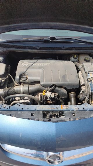 Opel Astra 2013