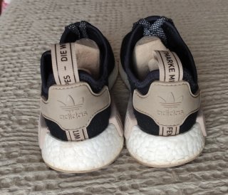 Zapatillas Adidas modelo NMD R1 Talla 36