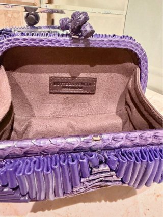Bolso Bottega Veneta Knot piel de Pitón Morado