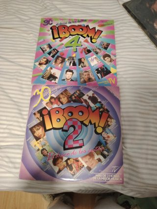 Vinilos i Boom! 4 y 2