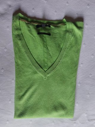 Jersey Massimo Dutti cuello pico verde