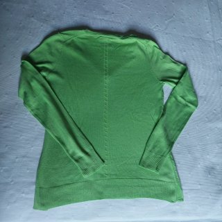 Jersey Massimo Dutti cuello pico verde