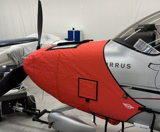 Cubierta Motor Cirrus SR22
