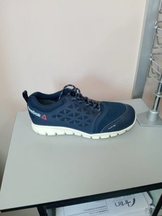 Zapato de seguridad Reebok Alloy muy comodos
