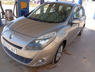 Renault Grand Scenic 2012
