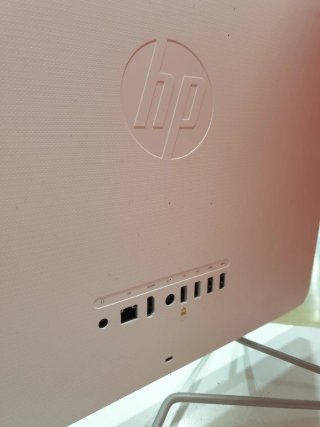 HP All in One i5 11th Gen 24"8ram 512gb m2 W11