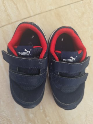 Puma deportivas Bebe talla22
