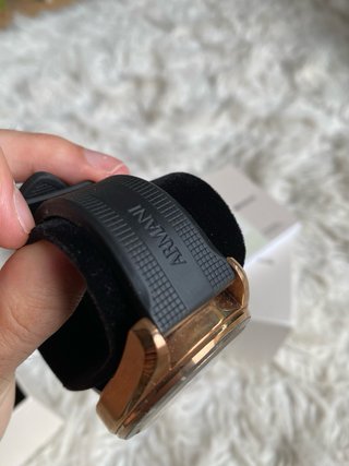 Reloj Emporio Armani Negro y Dorado