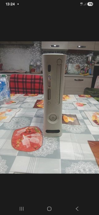 Xbox 360 Console Bianca