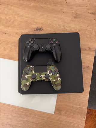 PS4 Slim 1TB + 2 Mandos Originales
