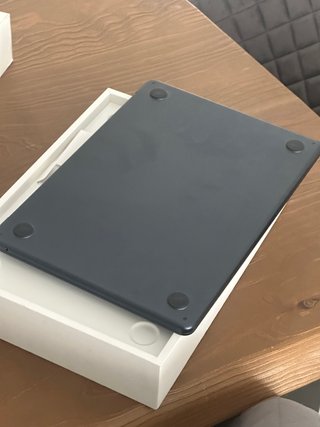 MacBook Air M3 16GB RAM 256GB SSD Medianoche