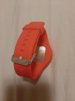 Reloj San Fermín Rojo nuevo sin estrenar.