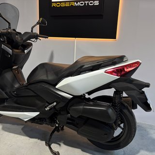 Yamaha XMAX 125 Scooter Max