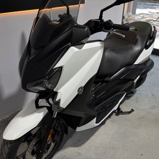 Yamaha XMAX 125 Scooter Max