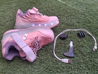 Zapatillas patín rosas con ruedas y luces talla 32