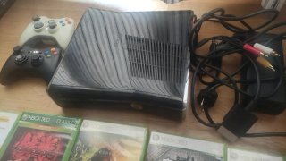 Xbox 360 250GB + 2 controller + 15 giochi