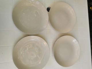 Set 8 Piatti IKEA Porcellana Bianchi e 4 beige
