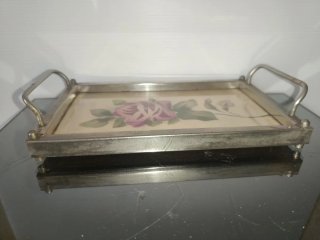 Piccolo vassoio Art Déco con rose