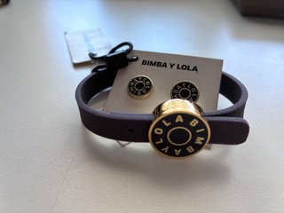 Pulsera y pendientes Bimba y Lola dorados