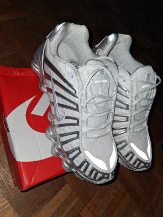 Nike Shox TL Plata/Blanco Talla 42 Nuevas