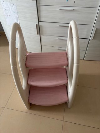 Escalera infantil para fomentar autonomía