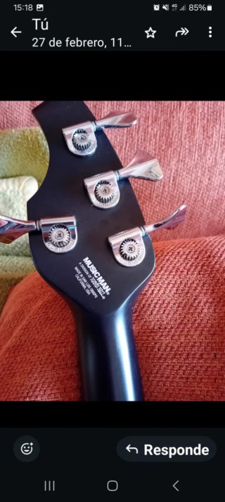 Bajo Musicman