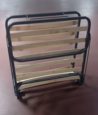 Canapé abatible plegable madera y metal.  Somier