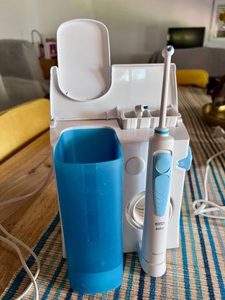 Oral-B Centro Salud Bucal Irrigador Dental