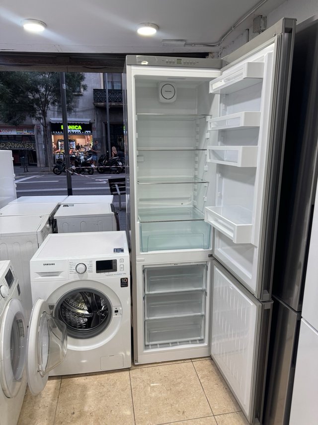 Pack Lavadora y Frigorífico Liebherr