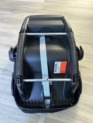 Maxi-Cosi con adaptadores Bugaboo y capota sol