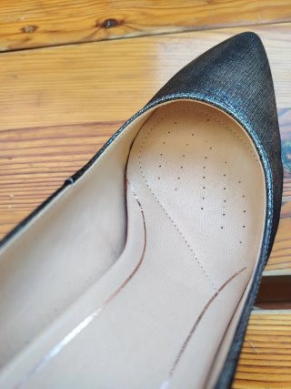 Zapatos tacón Clarks mujer plata metalizados 37